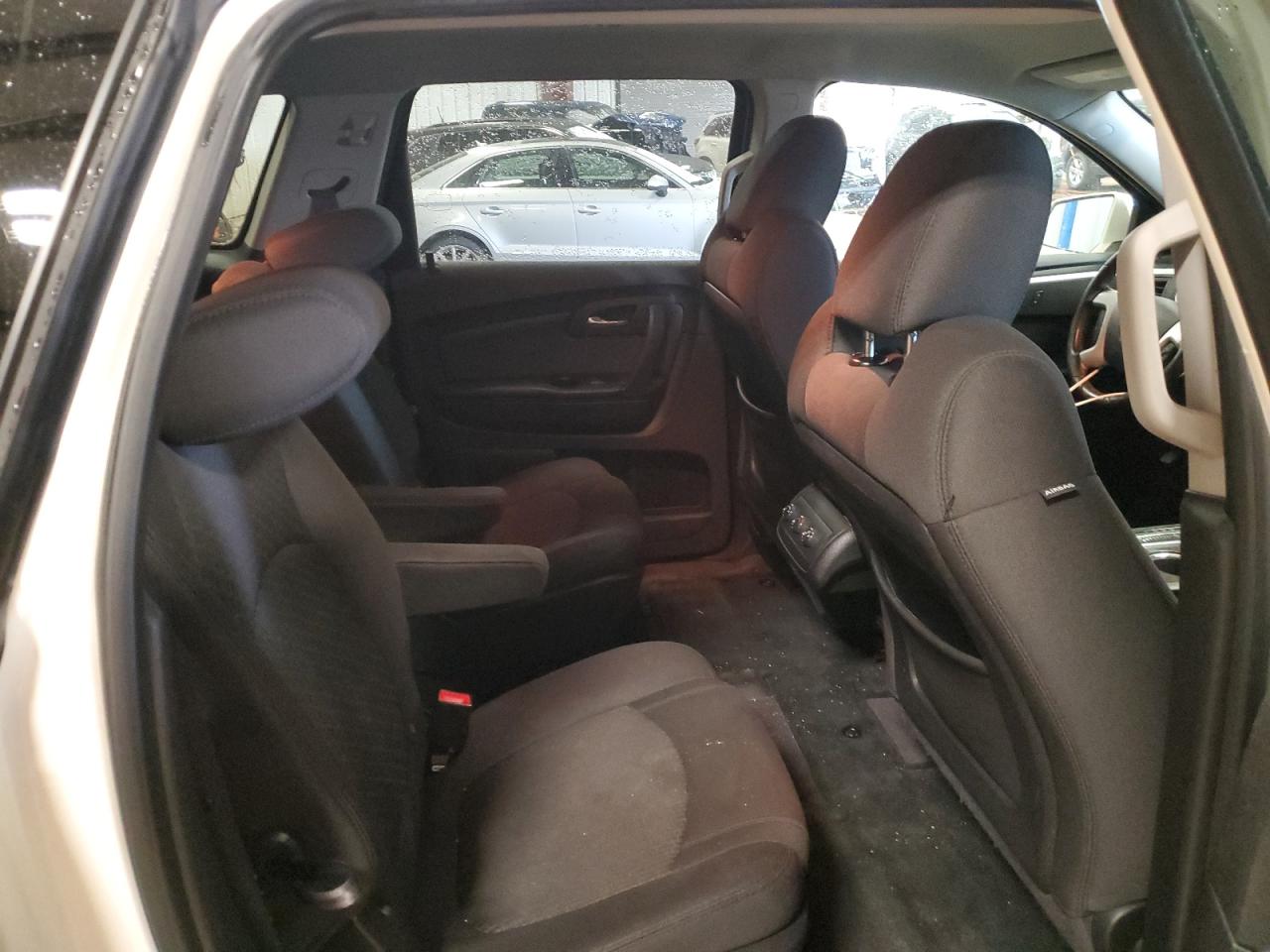 2012 Chevrolet Traverse - Image 11