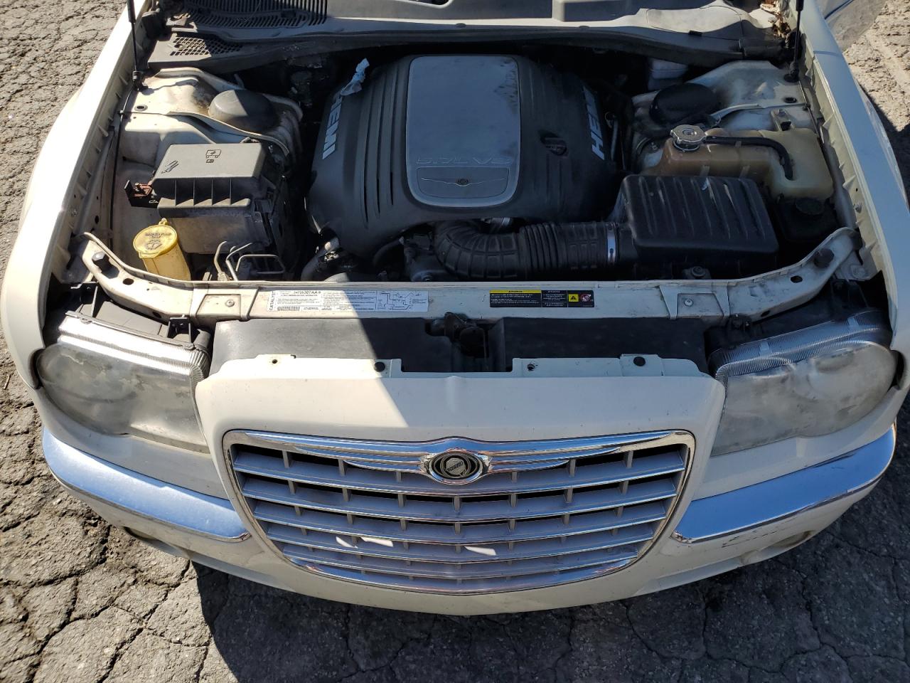 2006 Chrysler 300 - Image 11