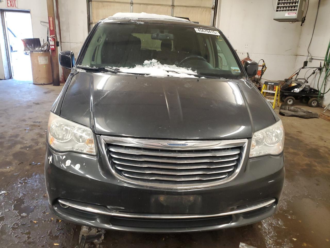 2011 Chrysler Town & Country - Image 5