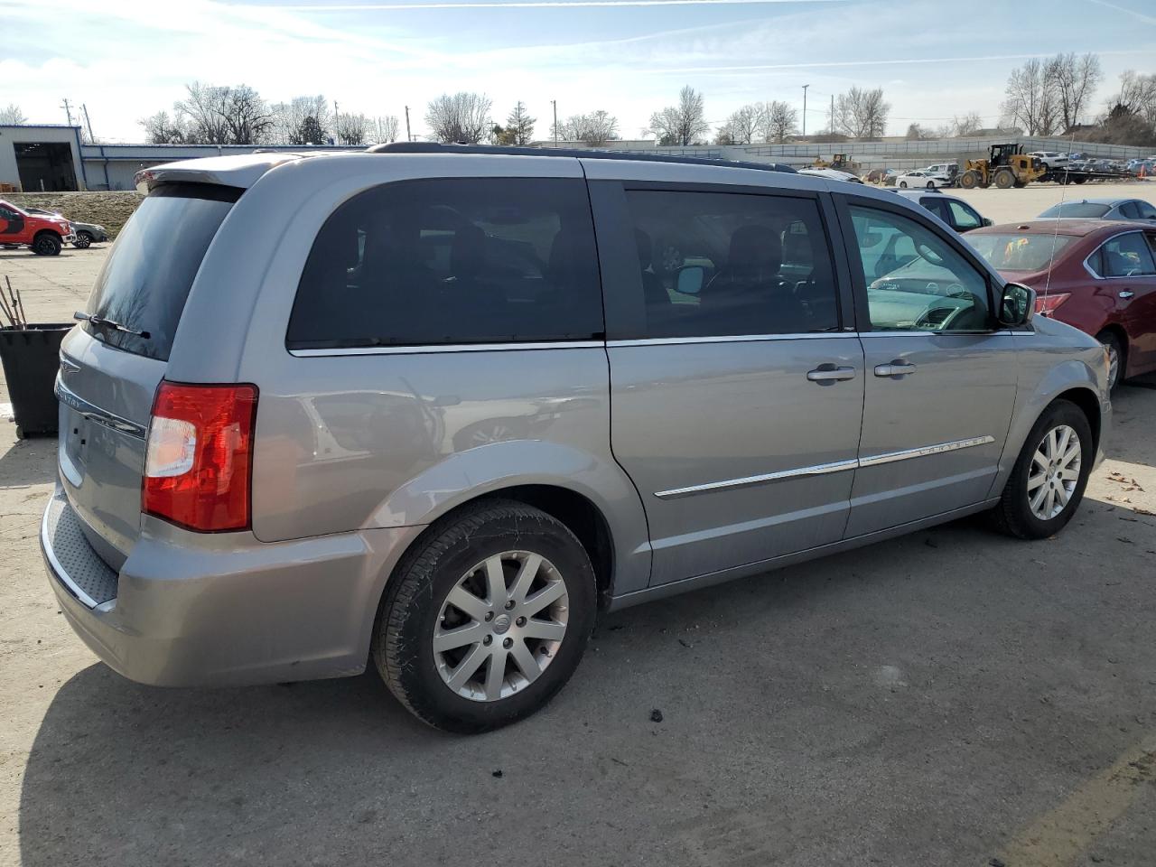 2013 Chrysler Town & Country - Image 3