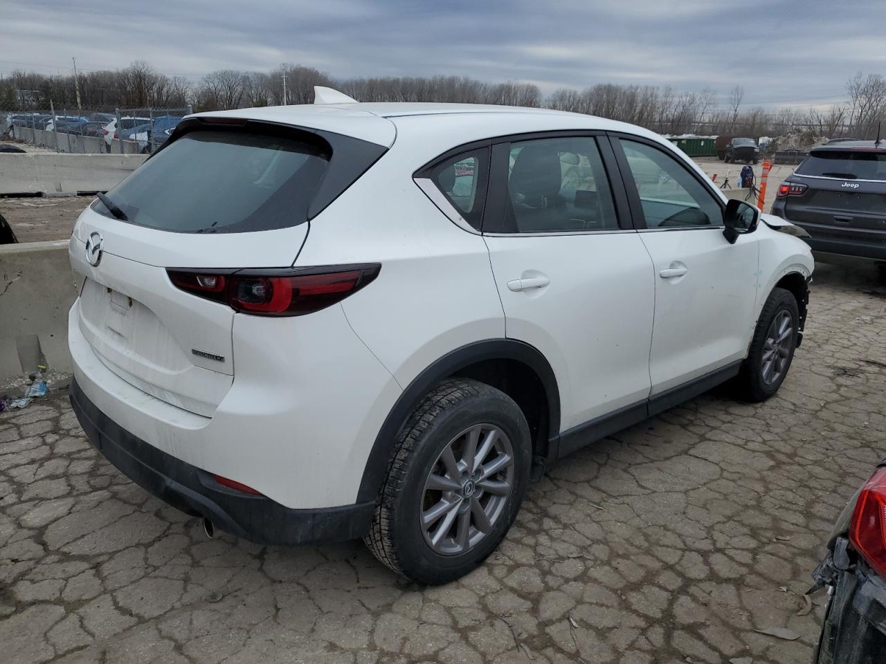 2022 Mazda CX-5 - Image 3