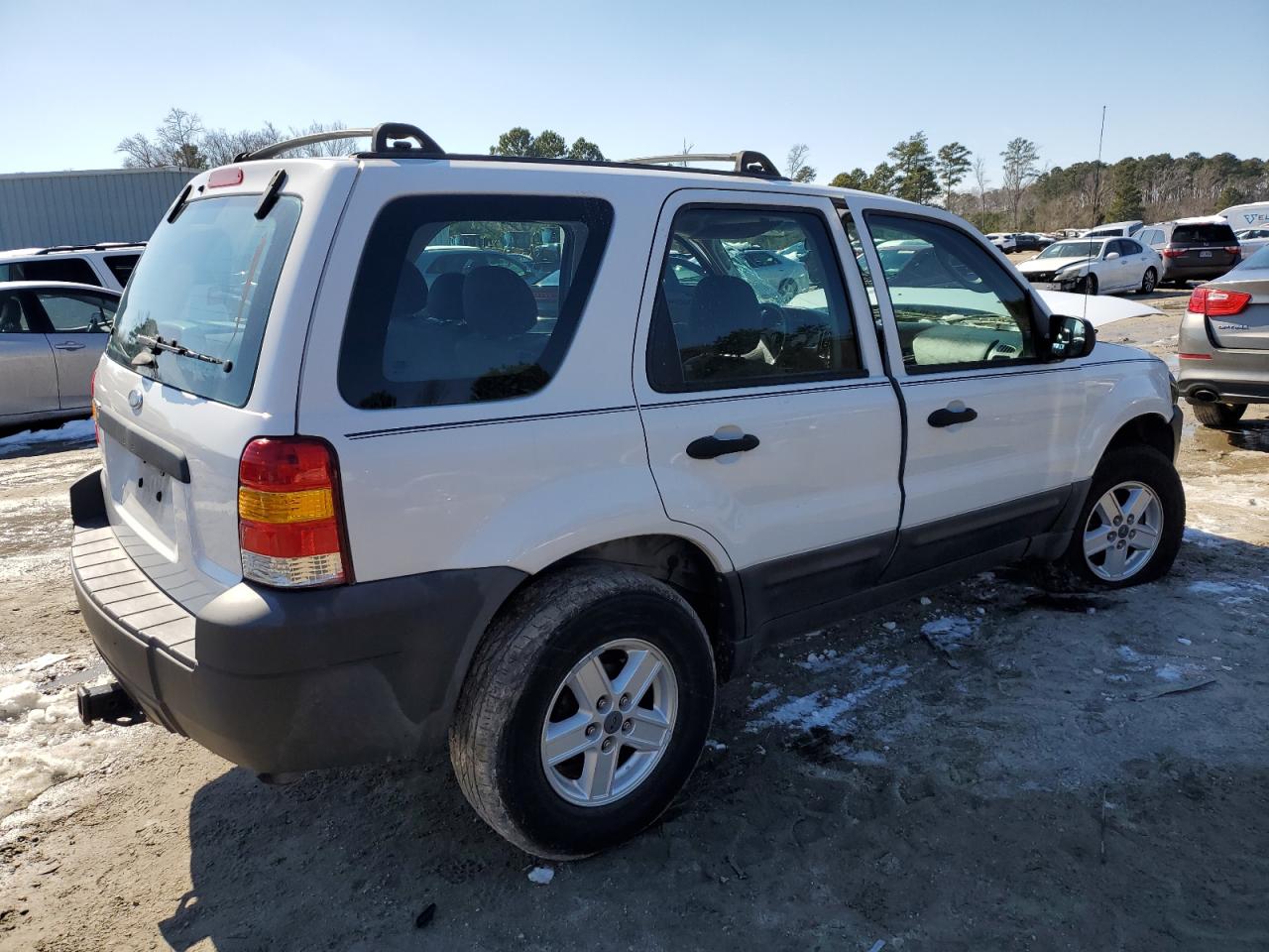 2006 Ford Escape - Image 3