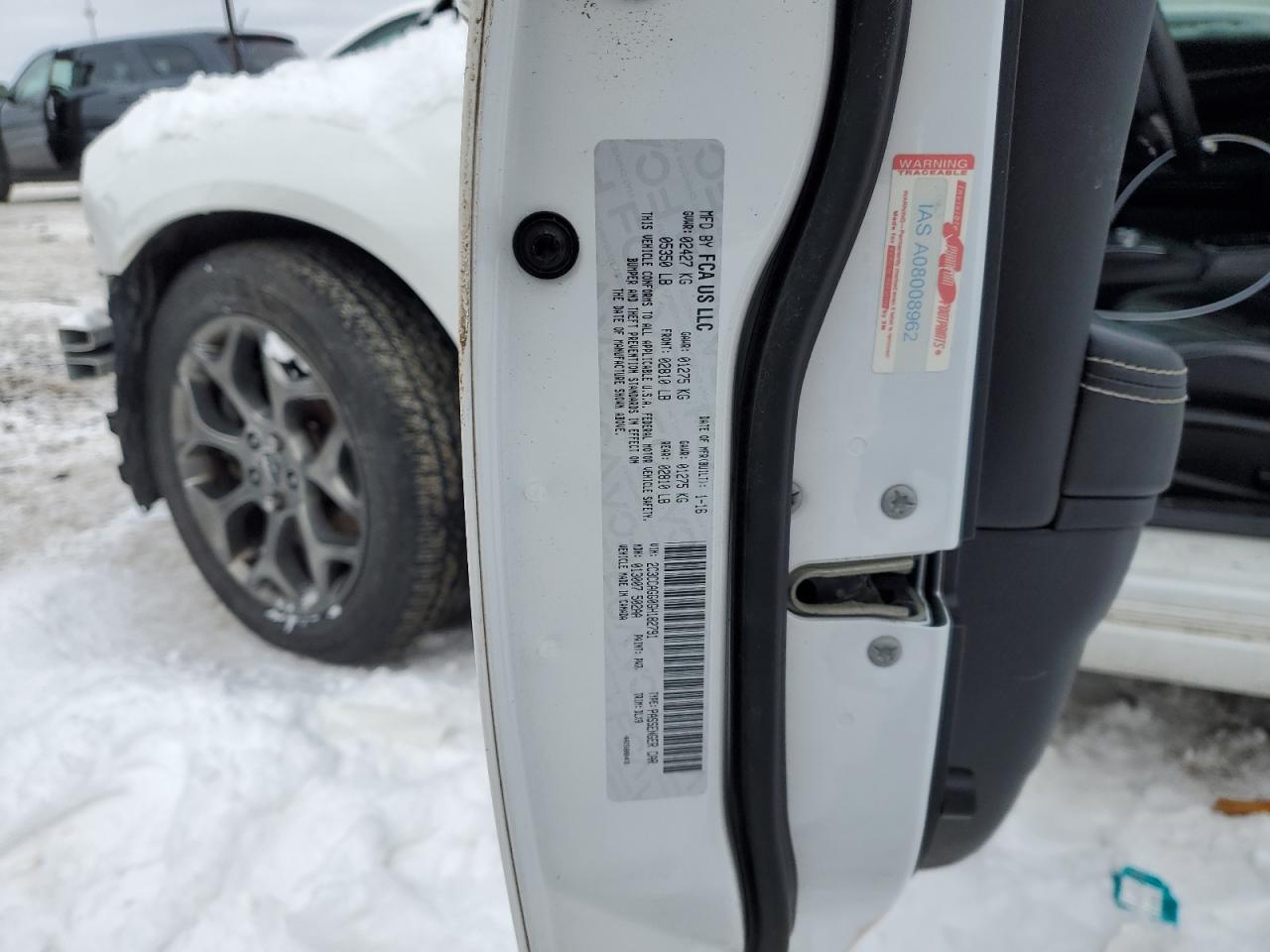 2016 Chrysler 300 - Image 12