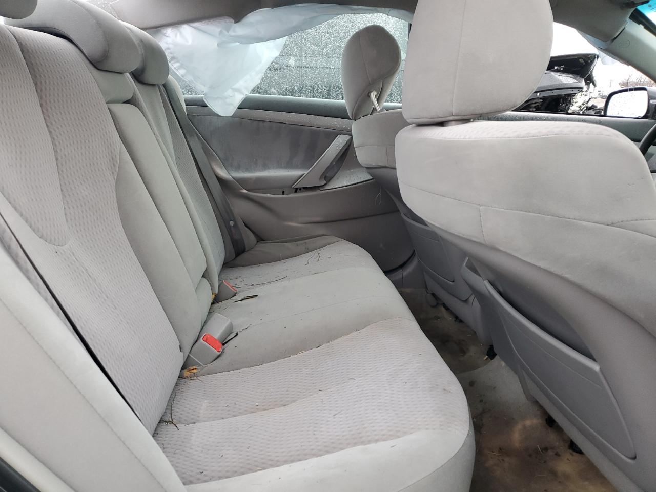 2011 Toyota Camry - Image 10