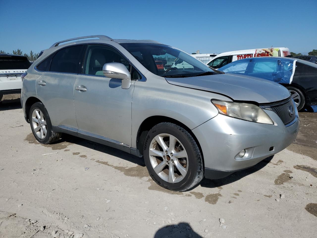 2010 Lexus RX - Image 4