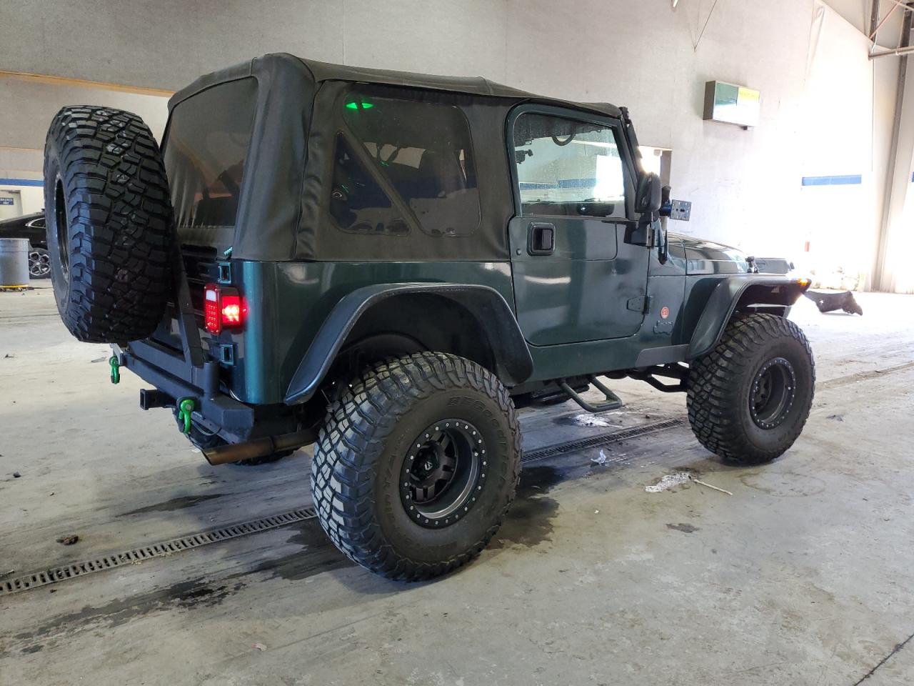 2000 Jeep Wrangler - Image 3