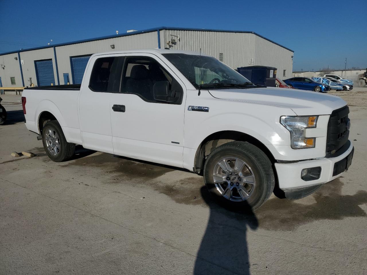 2015 Ford F-150 - Image 4