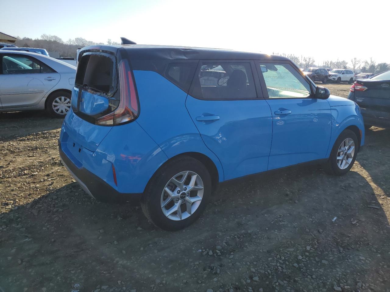 2023 Kia Soul - Image 3