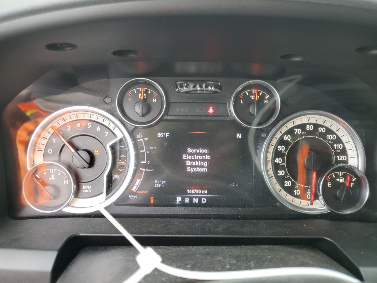2017 RAM 1500 - Image 9
