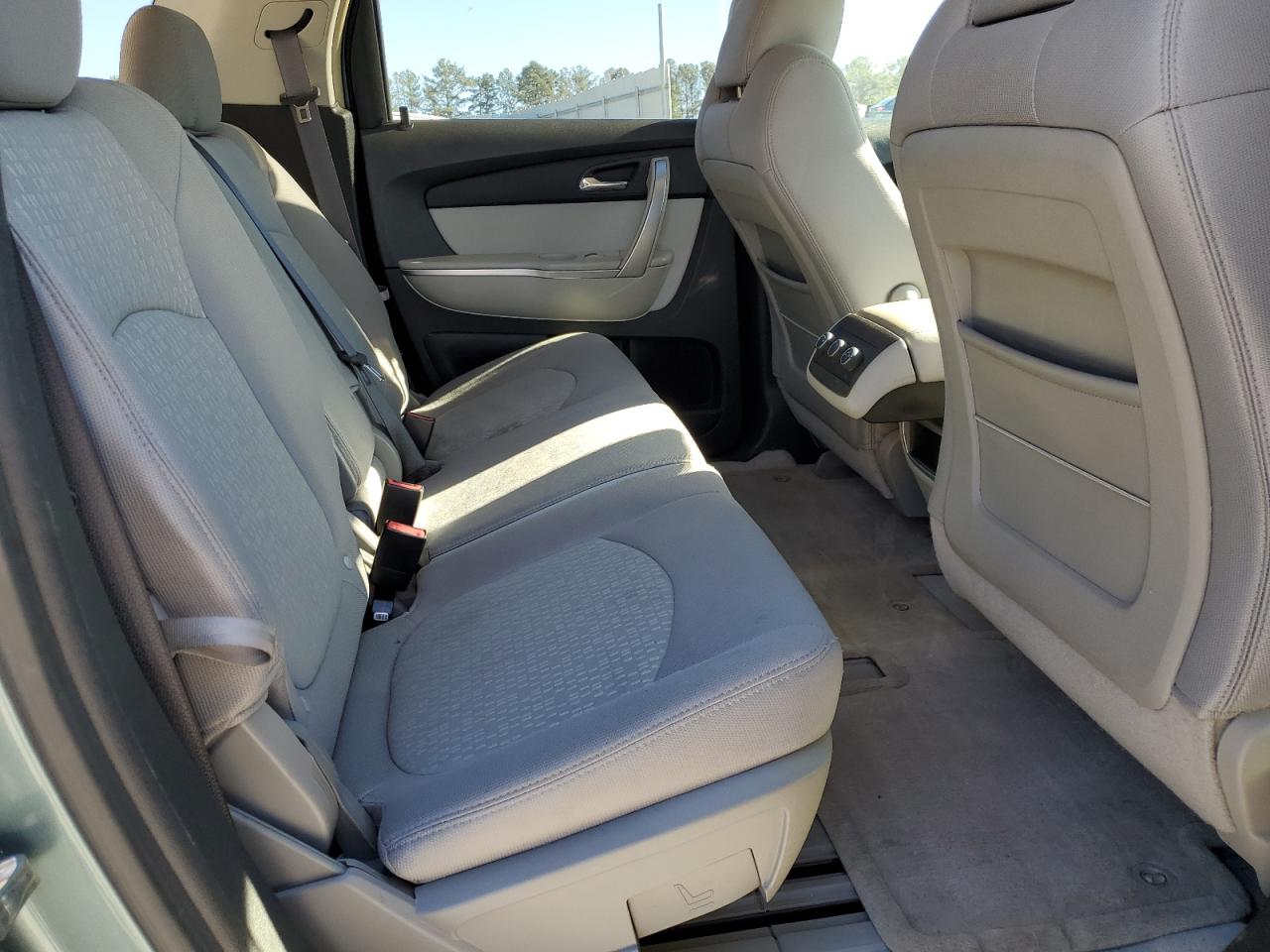 2009 GMC Acadia - Image 11