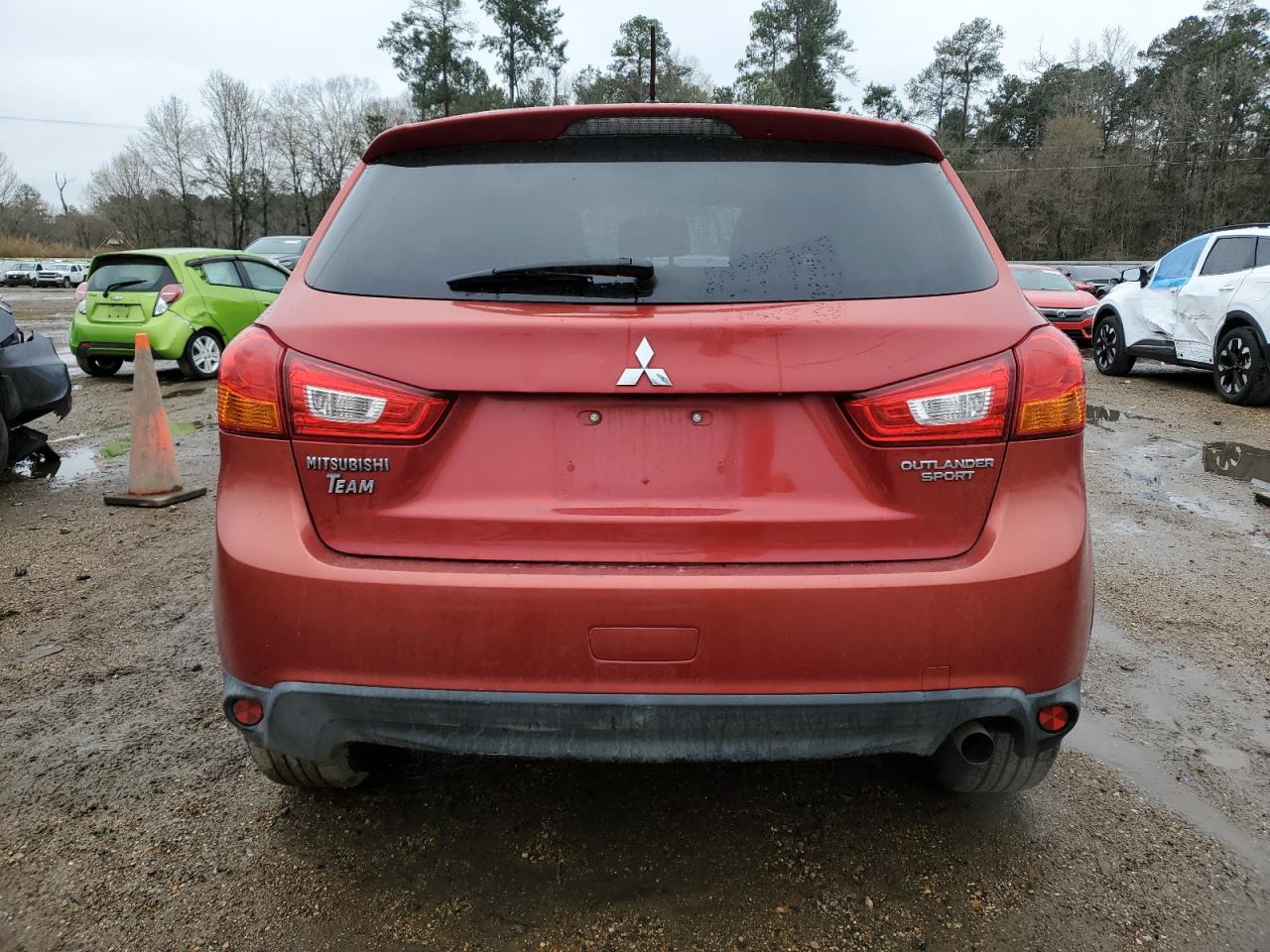 2016 Mitsubishi Outlander - Image 6