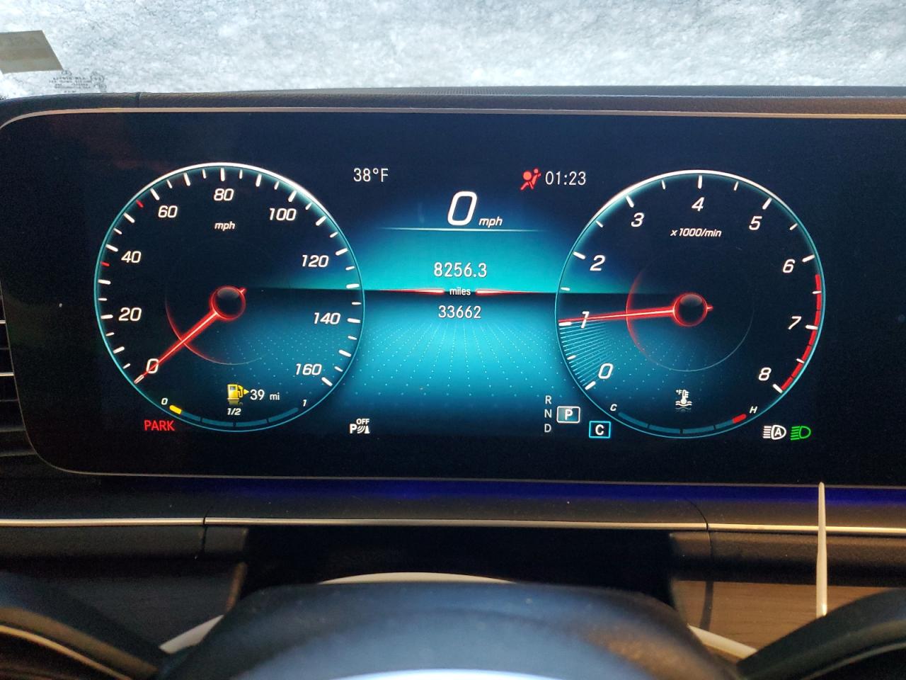 2020 Mercedes-Benz GLE - Image 9