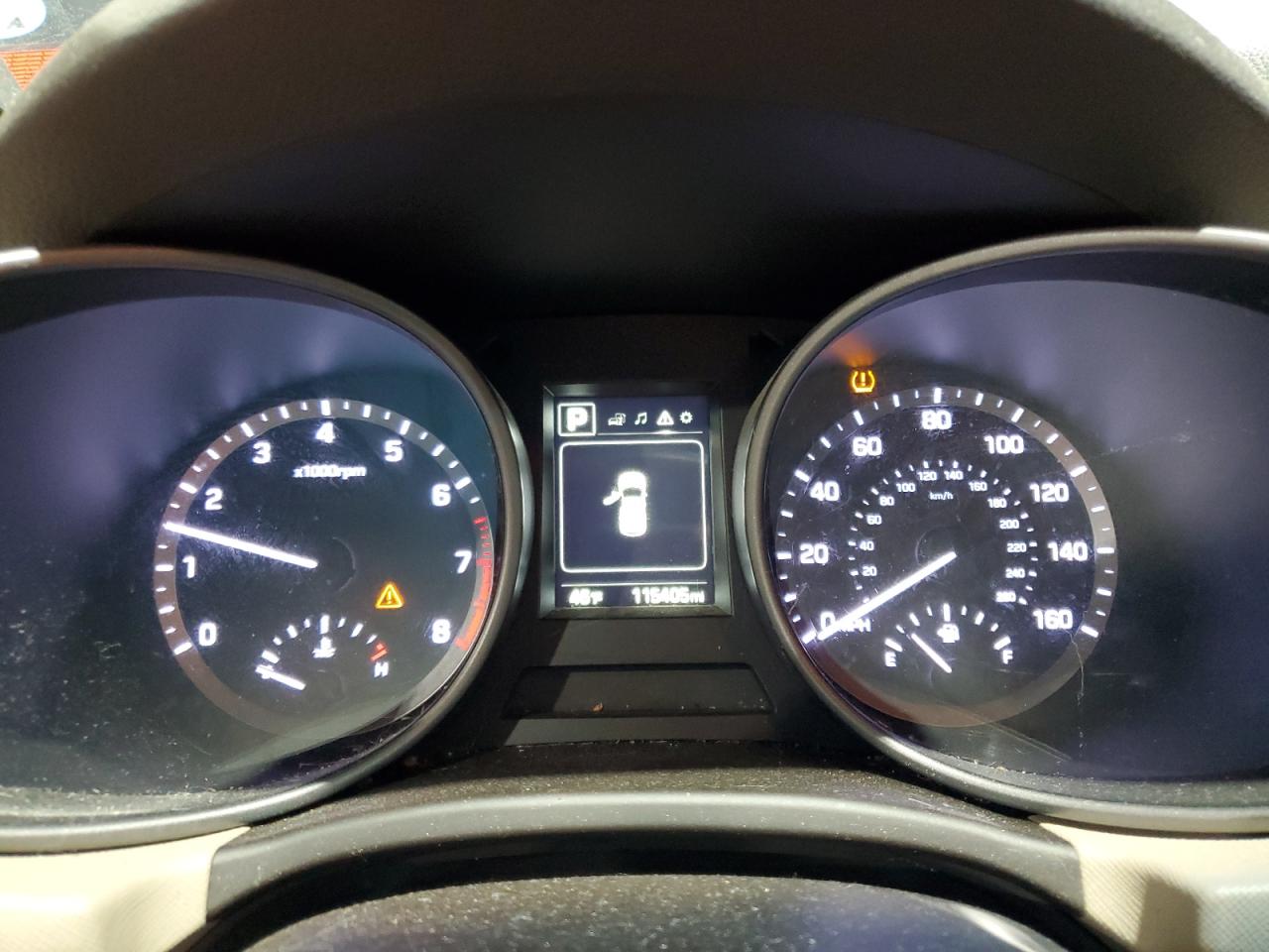 2018 Hyundai Santa Fe - Image 9