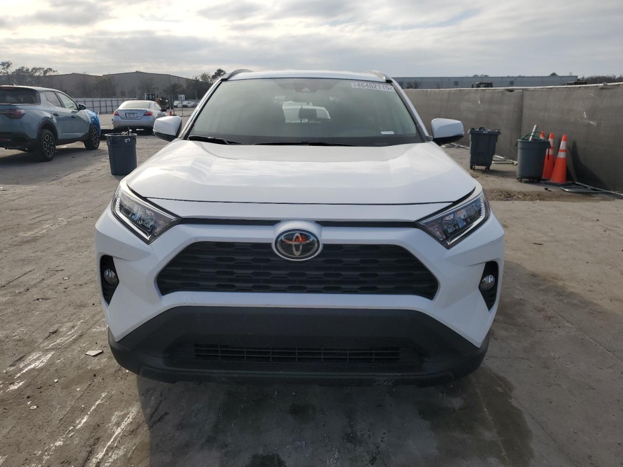 2020 Toyota RAV 4 - Image 5