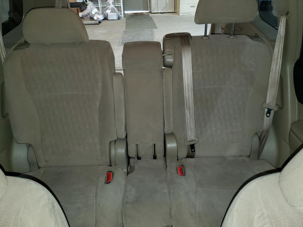 2013 Toyota Highlander - Image 10