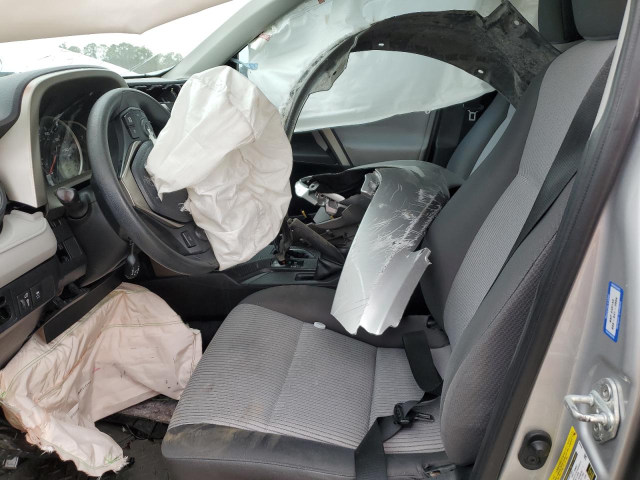 2013 Toyota RAV 4 - Image 7