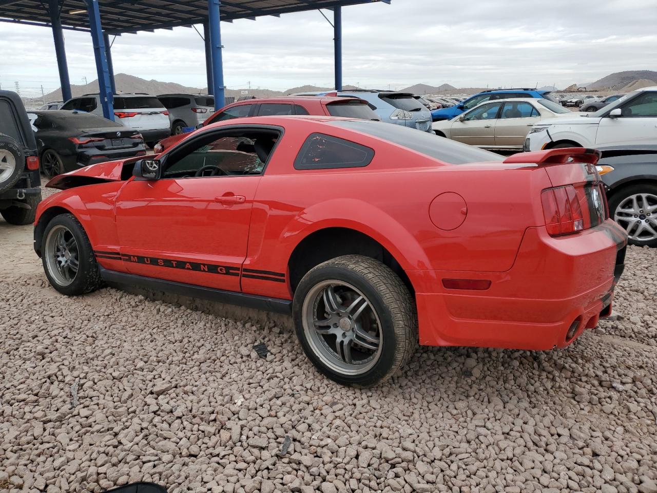 2005 Ford Mustang - Image 2