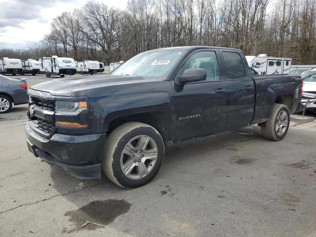2017 Chevrolet Silverado K1500 Custom for Sale in Glassboro, NJ - Front End
