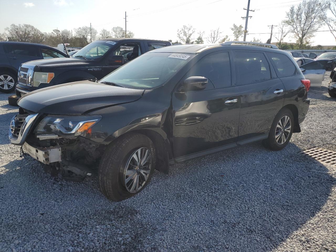 2017 Nissan Pathfinder - Image 1