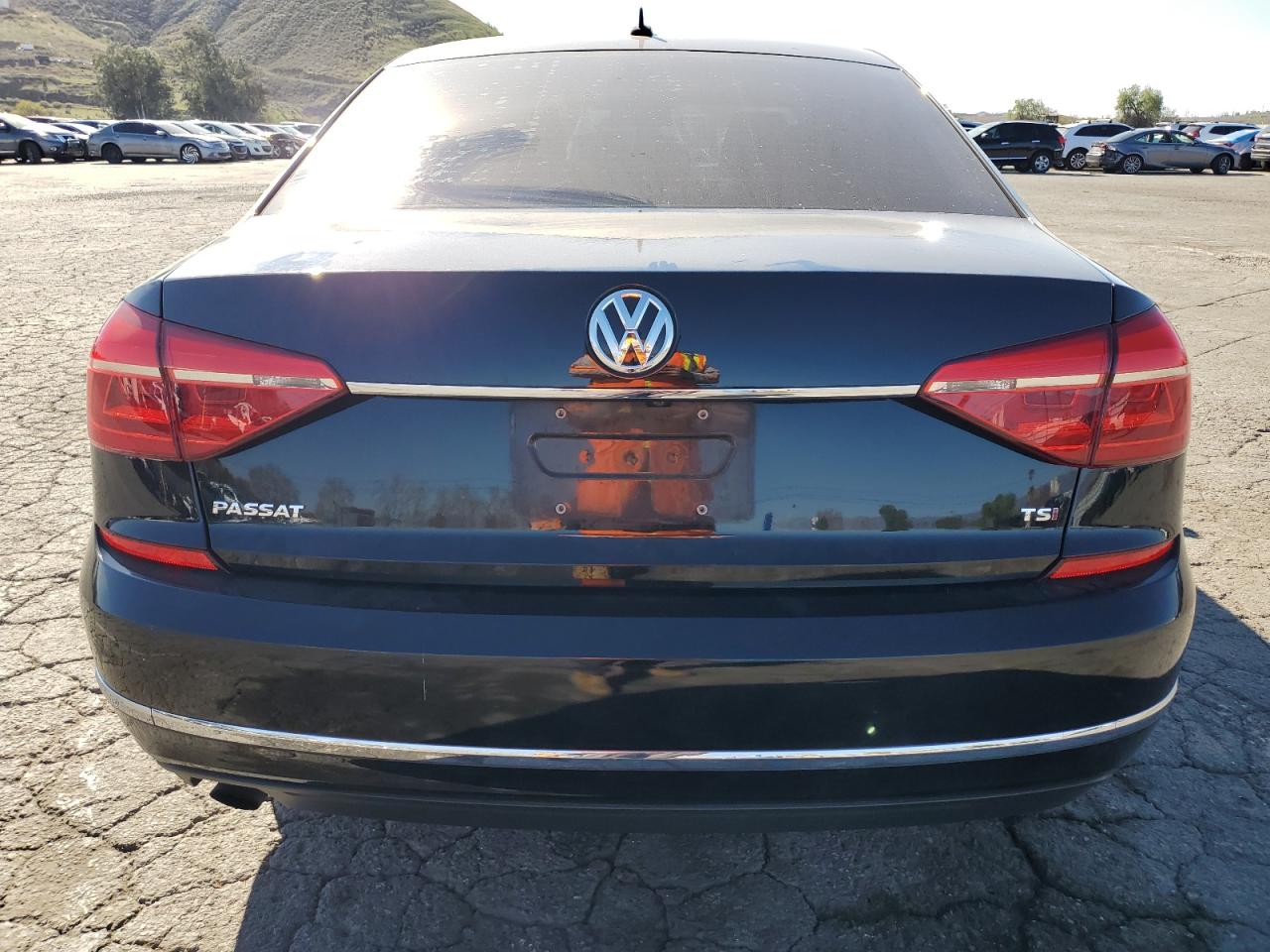 2016 Volkswagen Passat - Image 6