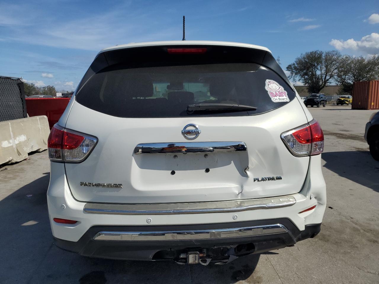 2014 Nissan Pathfinder - Image 6