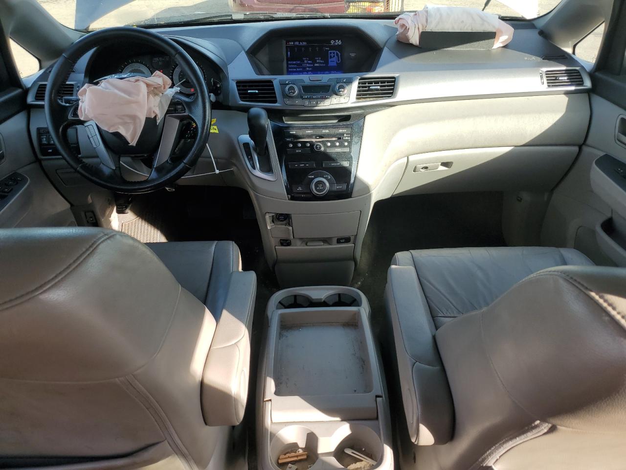 2012 Honda Odyssey - Image 8