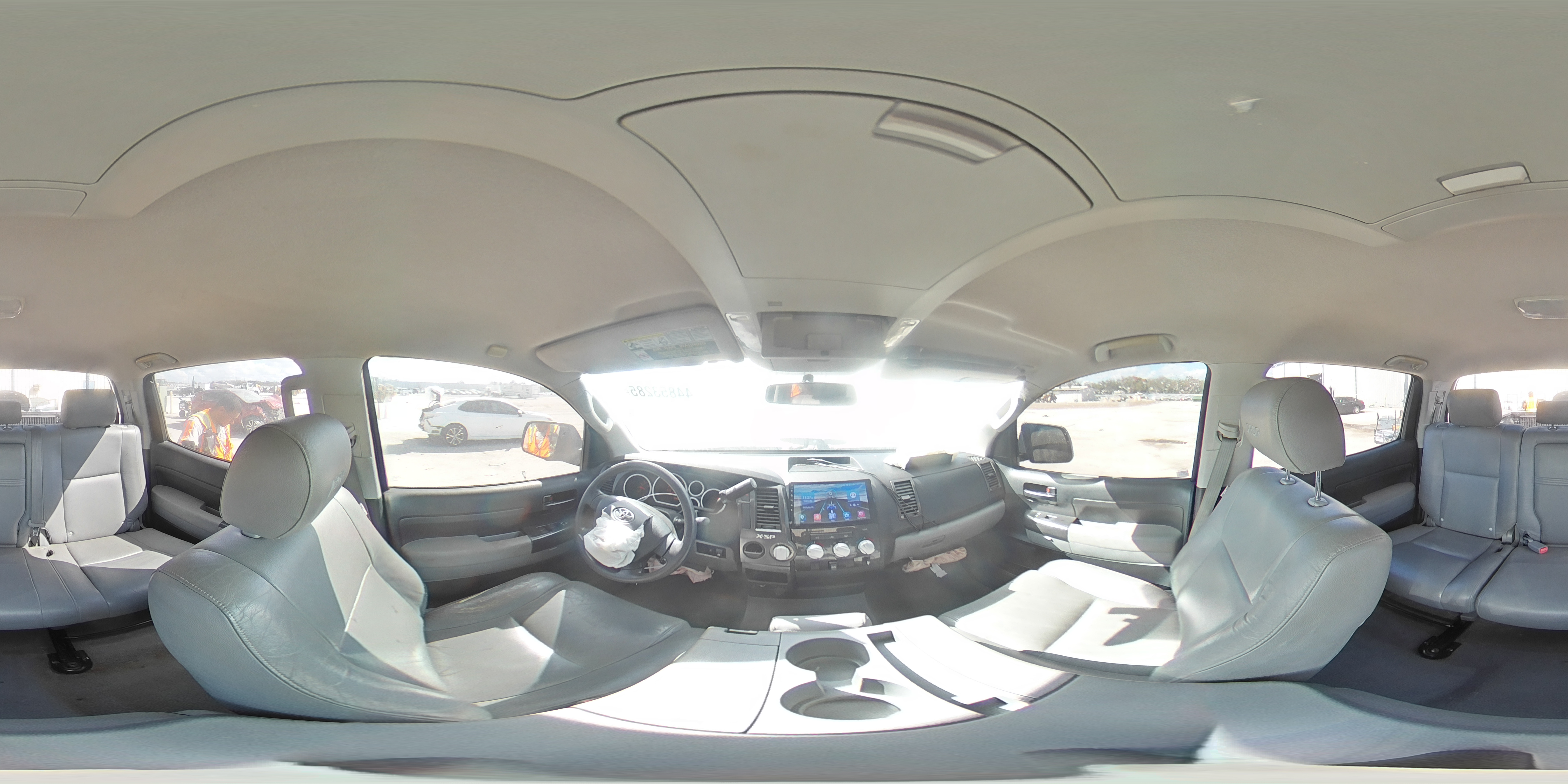 2011 Toyota Tundra - Image 14