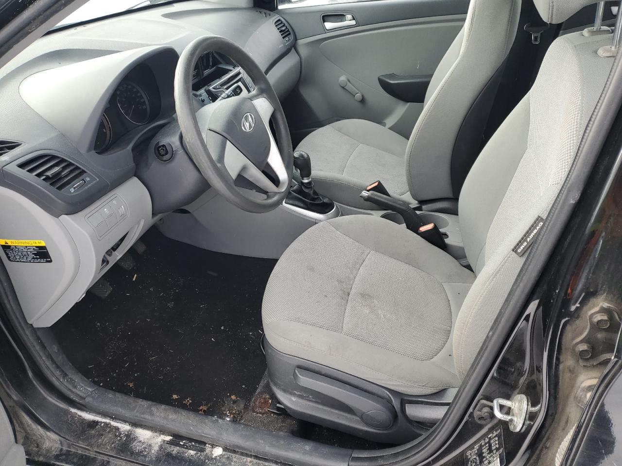 2014 Hyundai Accent - Image 7