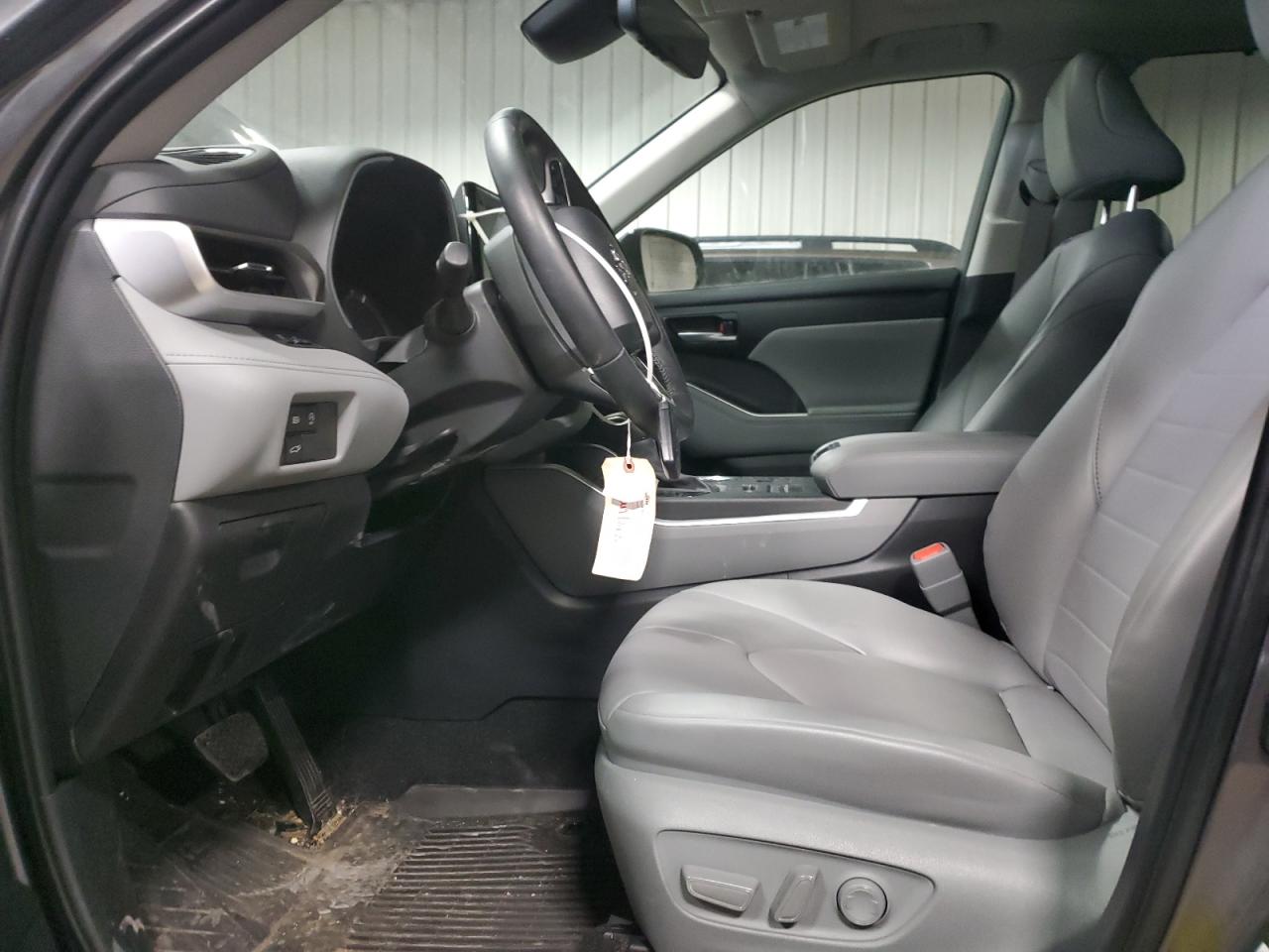 2024 Toyota Highlander - Image 7