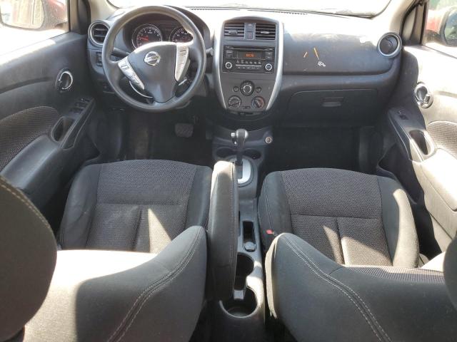  NISSAN VERSA 2017 Czerwony