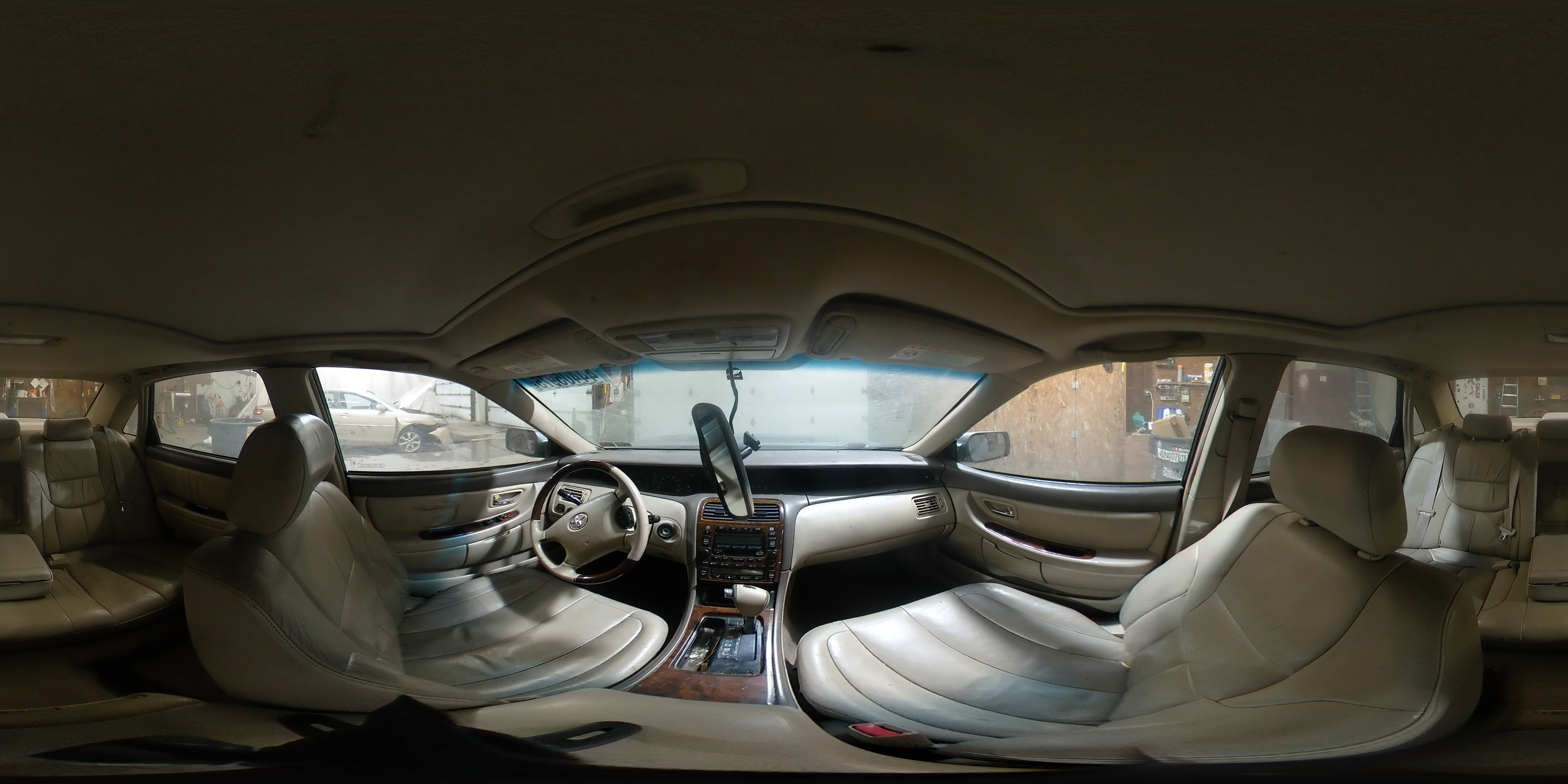 2004 Toyota Avalon - Image 12