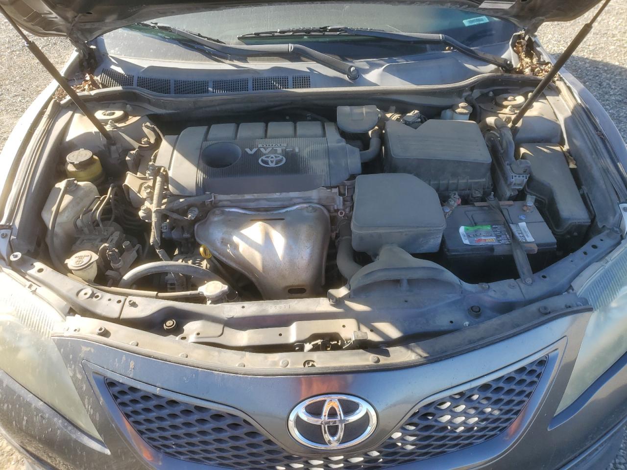 2010 Toyota Camry - Image 12