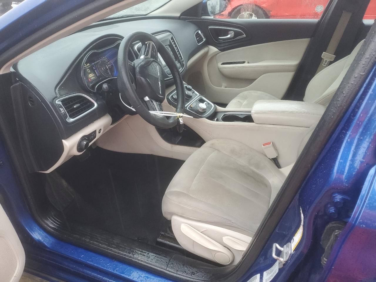 2015 Chrysler 200 - Image 7