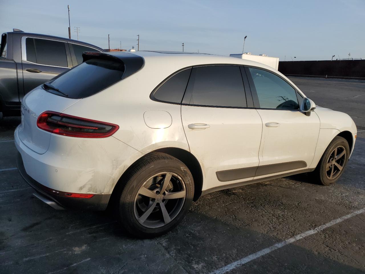 2018 Porsche Macan - Image 3