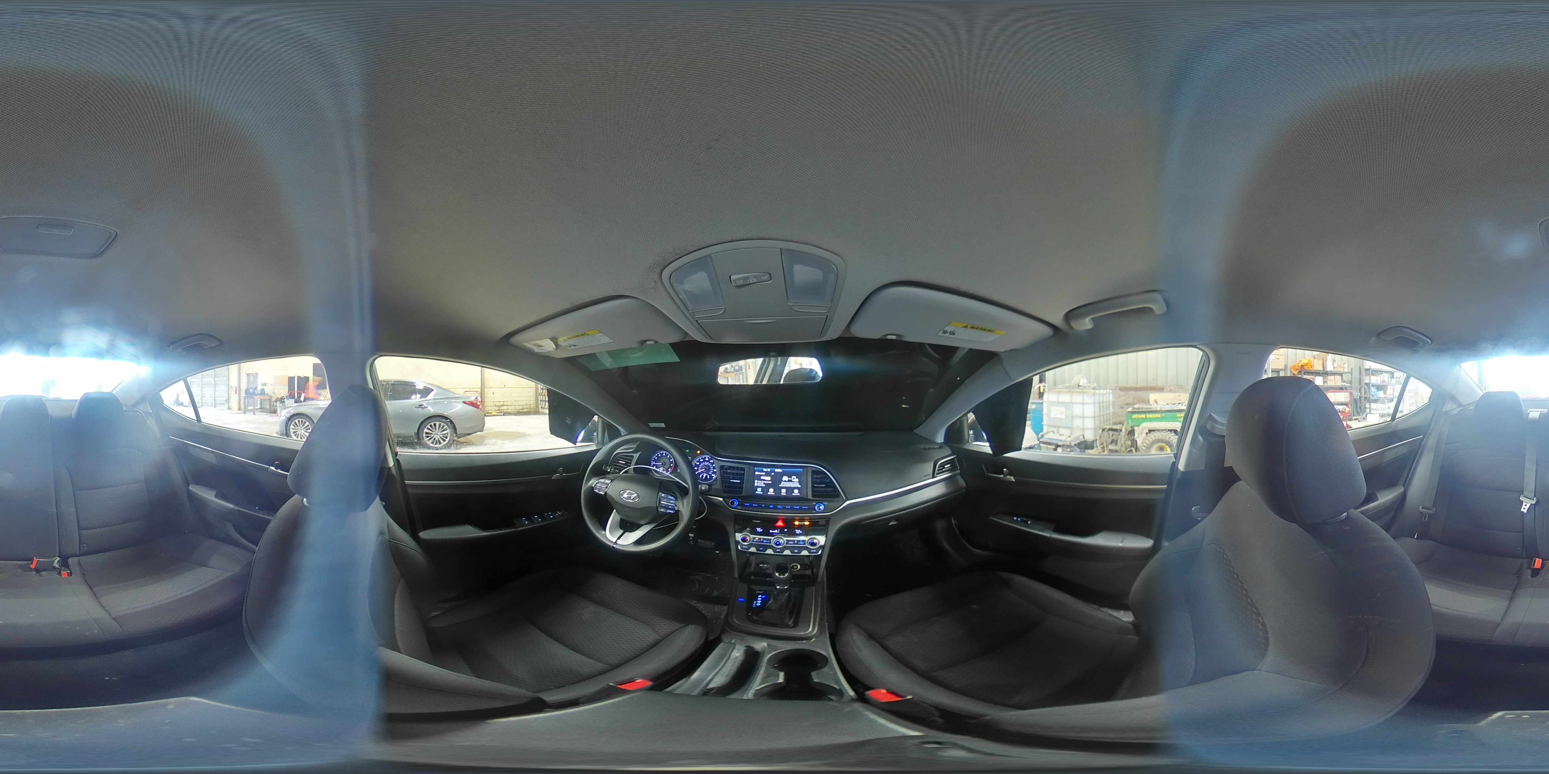 2020 Hyundai Elantra - Image 12