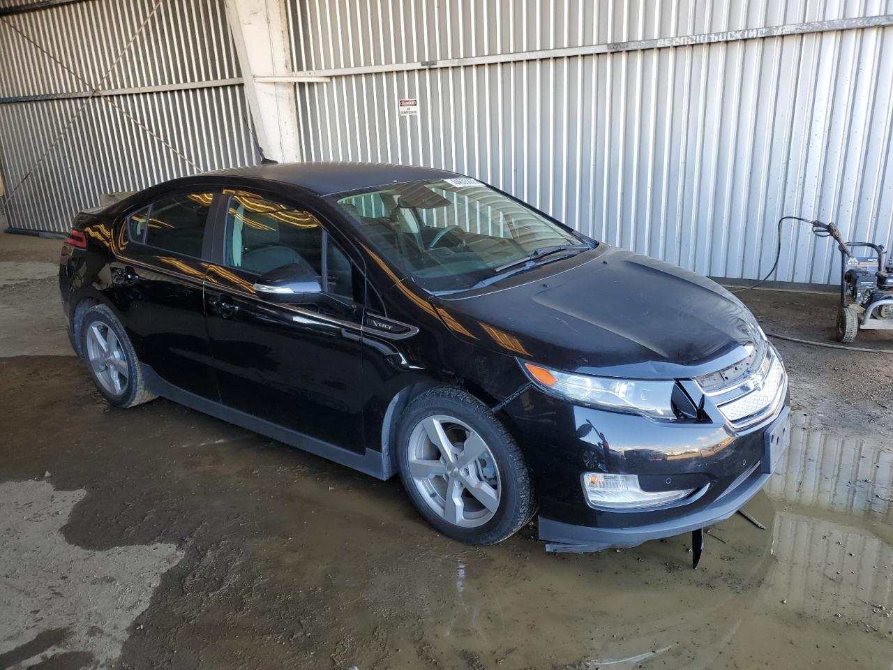 2013 Chevrolet Volt - Image 4