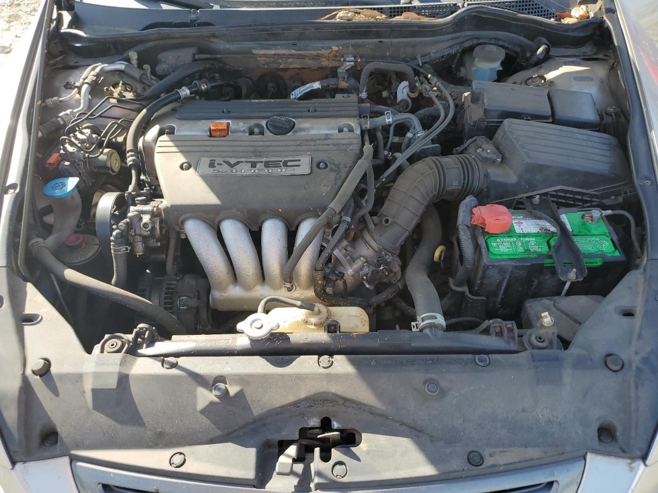 2004 Honda Accord - Image 11