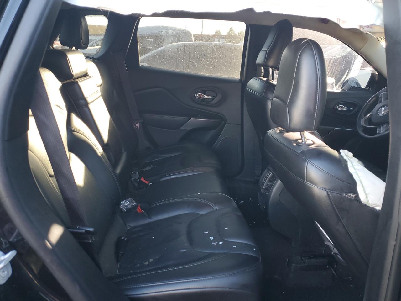 2019 Jeep Grand Cherokee - Image 10