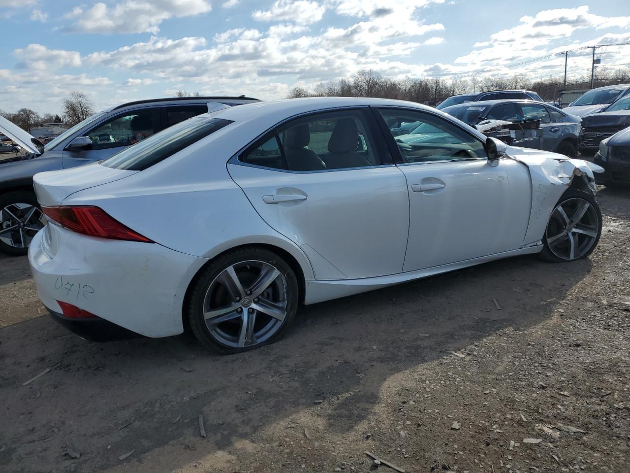 2018 Lexus IS - Image 3