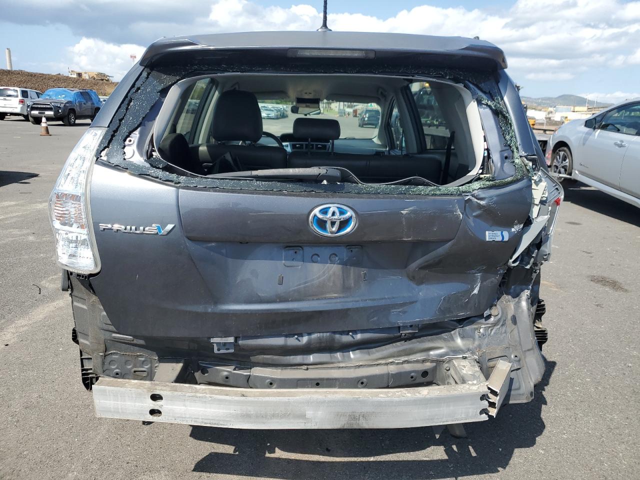 2012 Toyota Prius - Image 6
