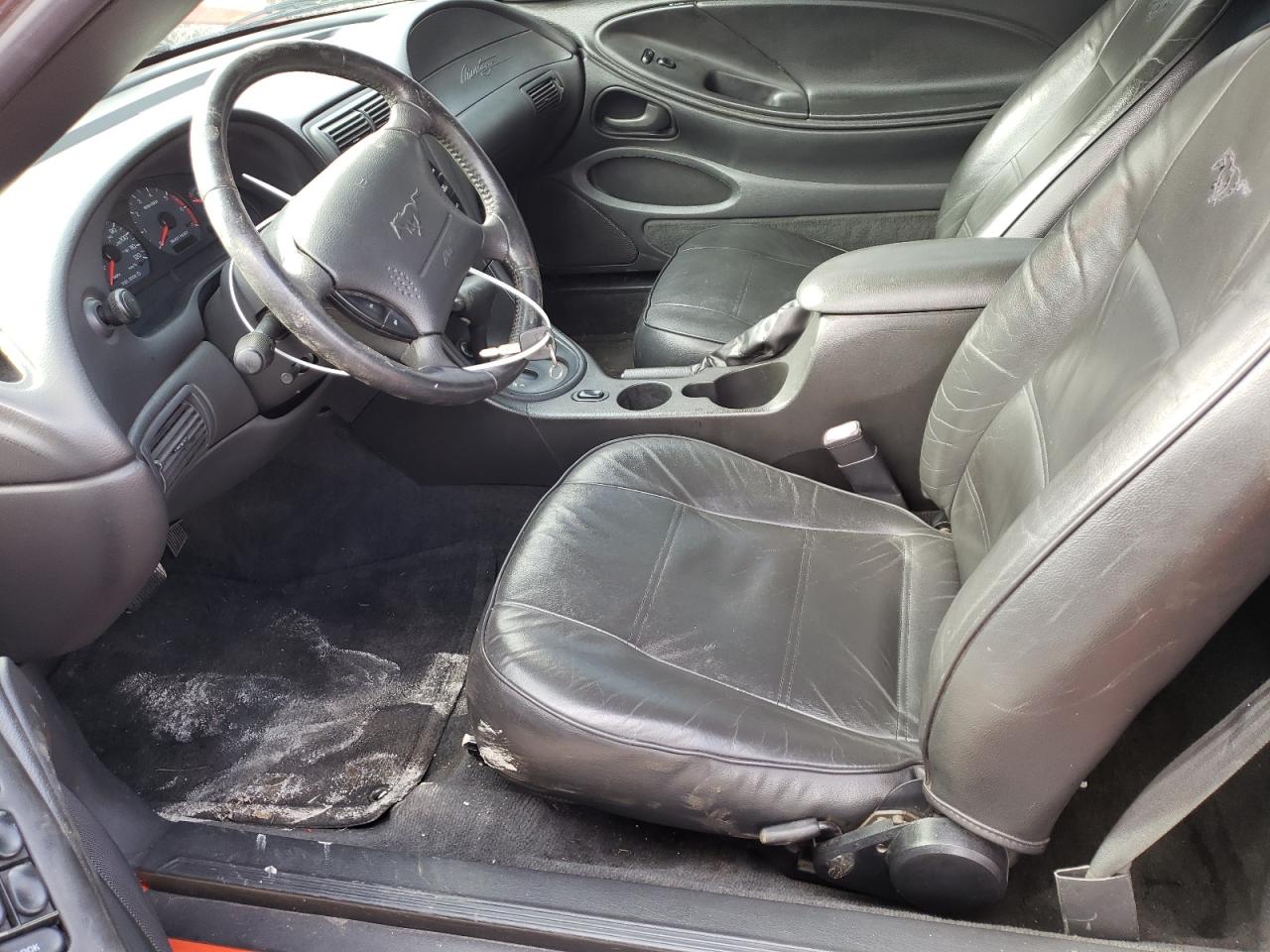 2004 Ford Mustang - Image 7