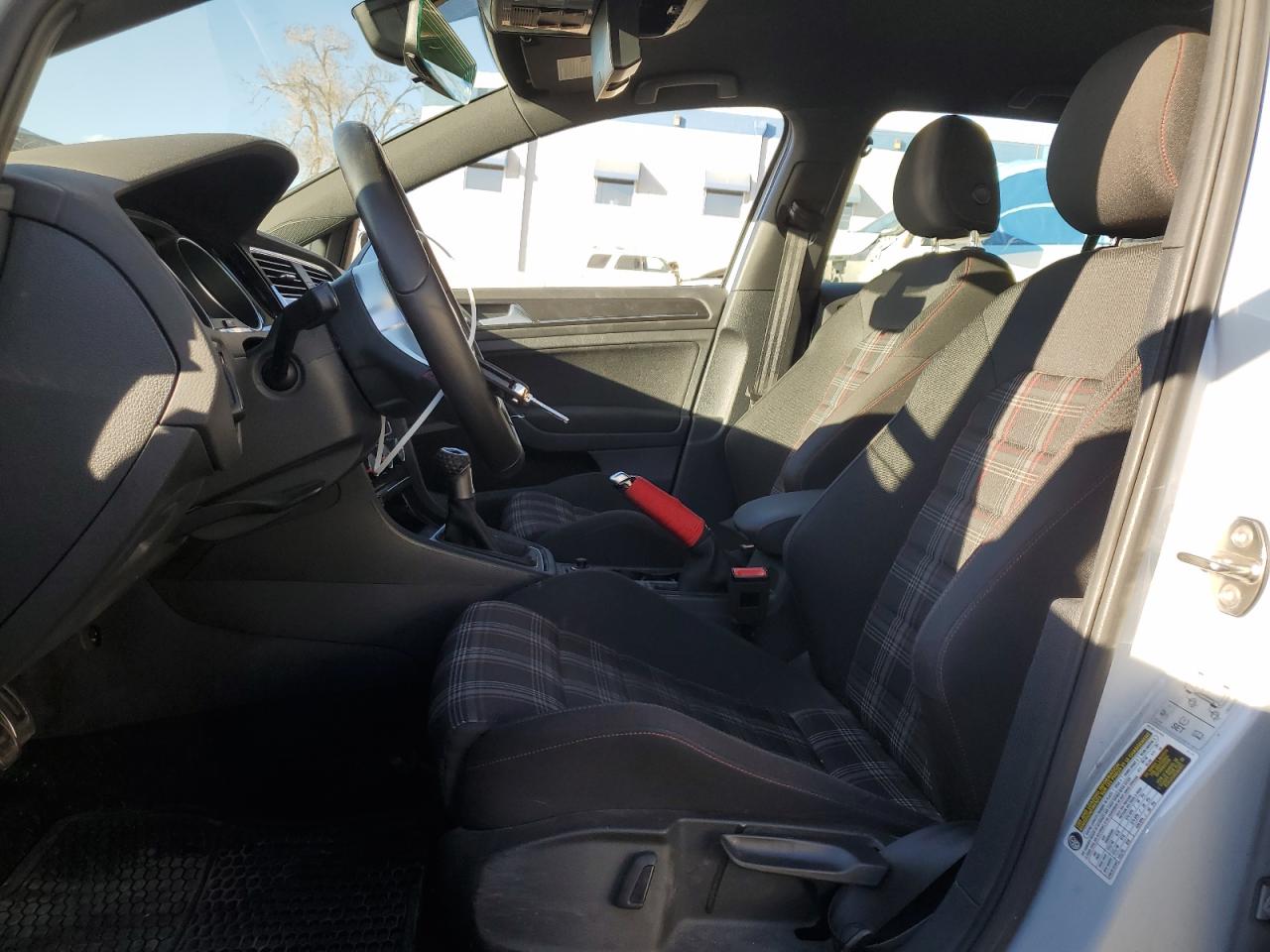 2019 Volkswagen GTI - Image 7