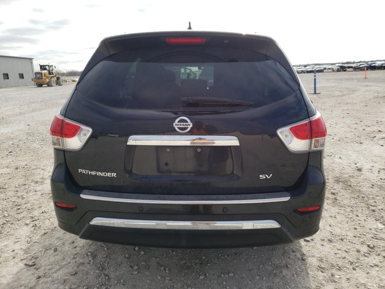 2015 Nissan Pathfinder - Image 6