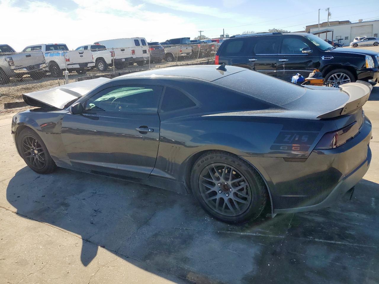 2015 Chevrolet Camaro - Image 2
