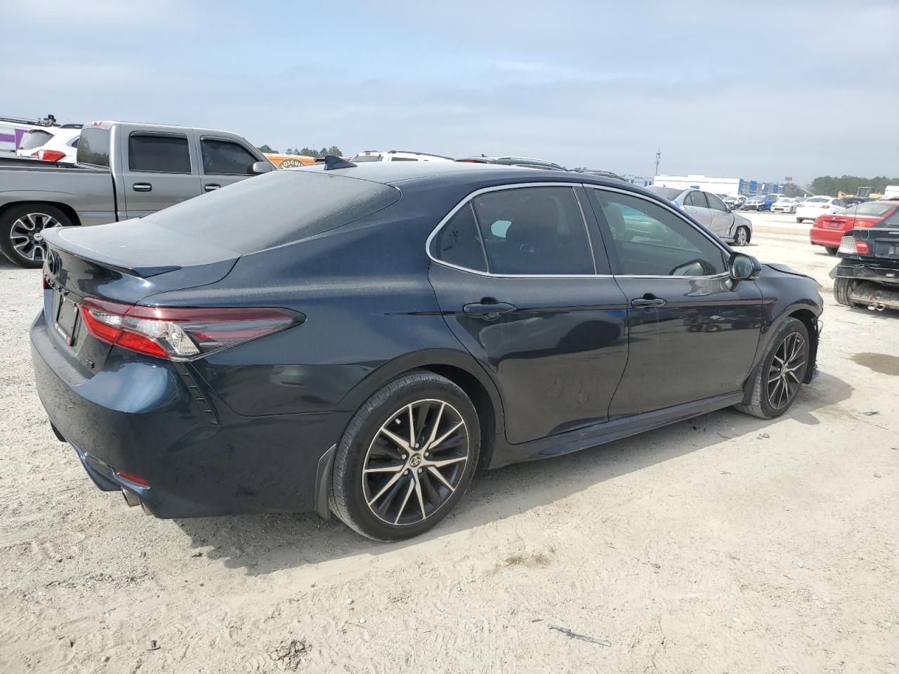 2021 Toyota Camry - Image 3