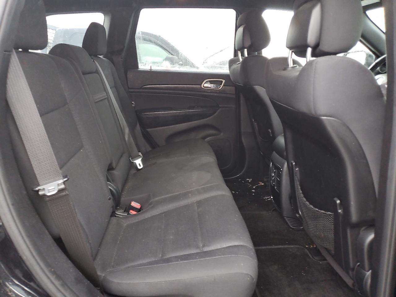 2015 Jeep Grand Cherokee - Image 11