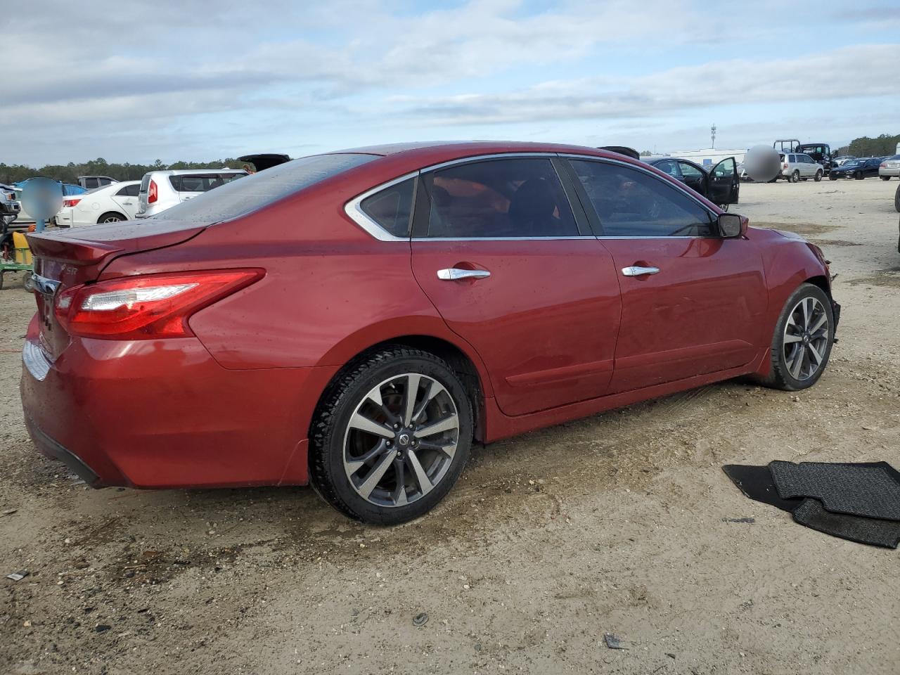 2016 Nissan Altima - Image 3