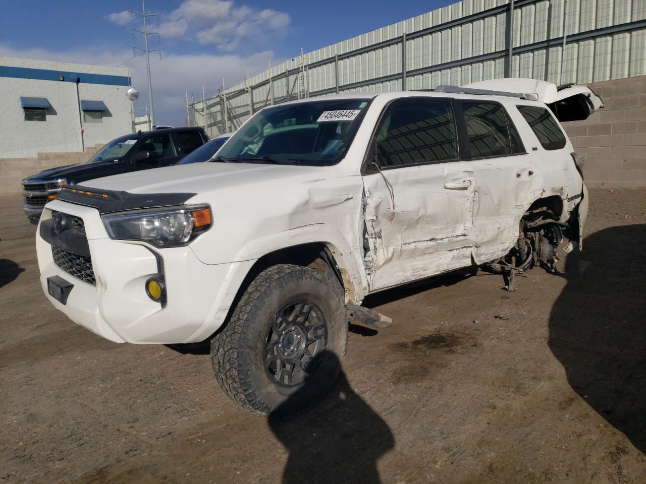 2018 Toyota 4Runner Sr5/Sr5 Premium for Sale in Albuquerque, NM - Side