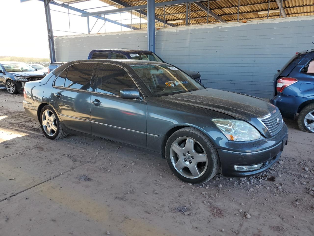2005 Lexus LS - Image 4