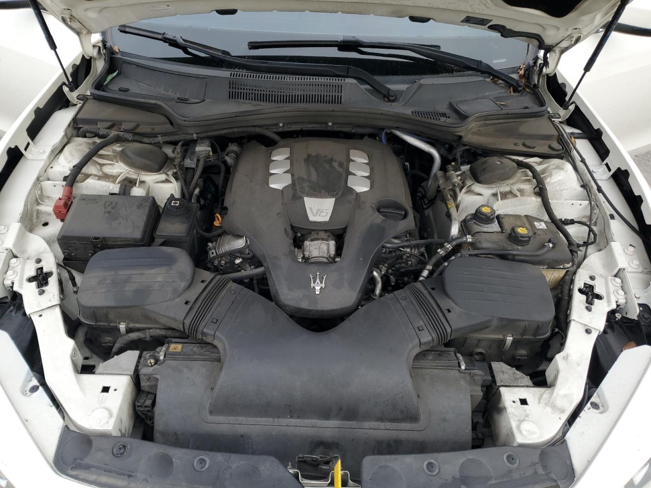 2015 Maserati Ghibli - Image 11
